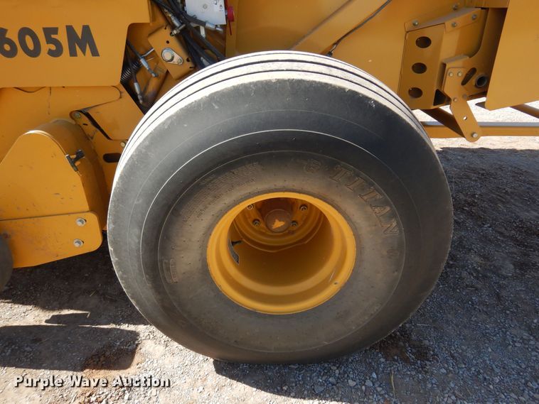 image for item EB9774 2009 Vermeer 605M  round baler