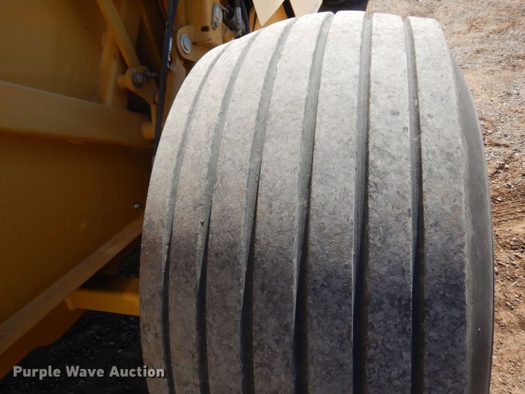 image for item EB9774 2009 Vermeer 605M  round baler