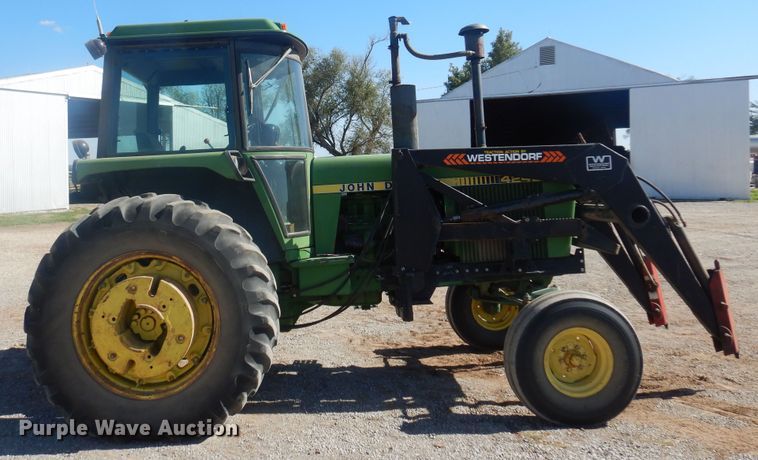 image for item EB9775 1978 John Deere 4240  tractor