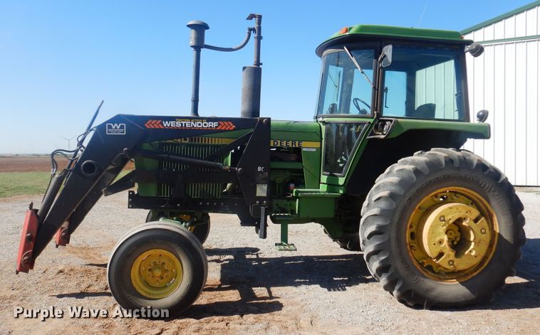 image for item EB9775 1978 John Deere 4240  tractor
