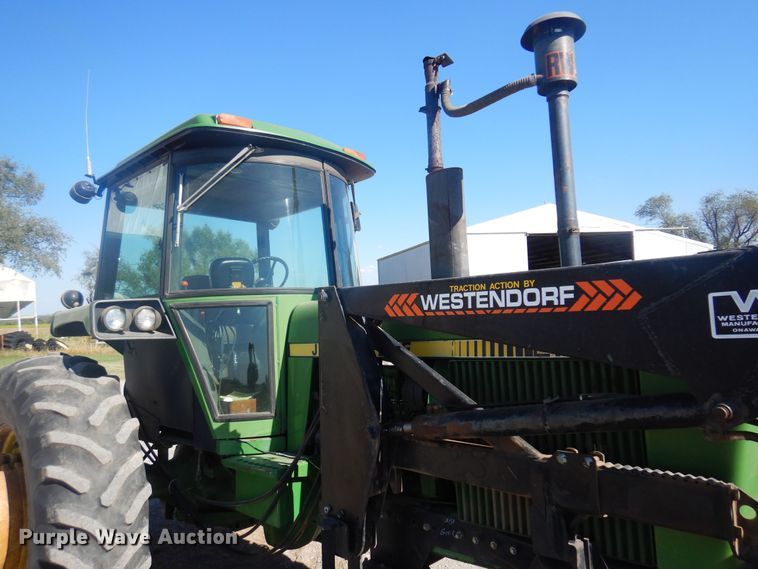 image for item EB9775 1978 John Deere 4240  tractor