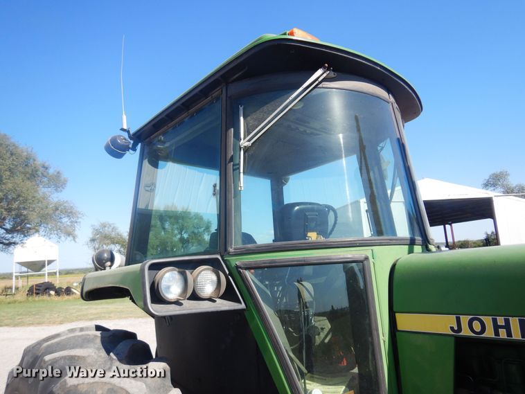 image for item EB9775 1978 John Deere 4240  tractor