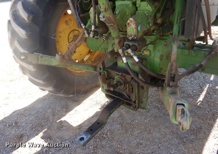 image for item EB9775 1978 John Deere 4240  tractor