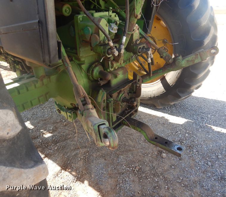 image for item EB9775 1978 John Deere 4240  tractor