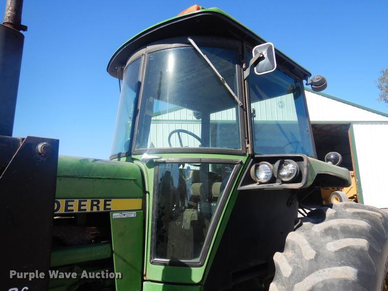 image for item EB9775 1978 John Deere 4240  tractor