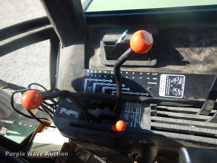 image for item EB9775 1978 John Deere 4240  tractor