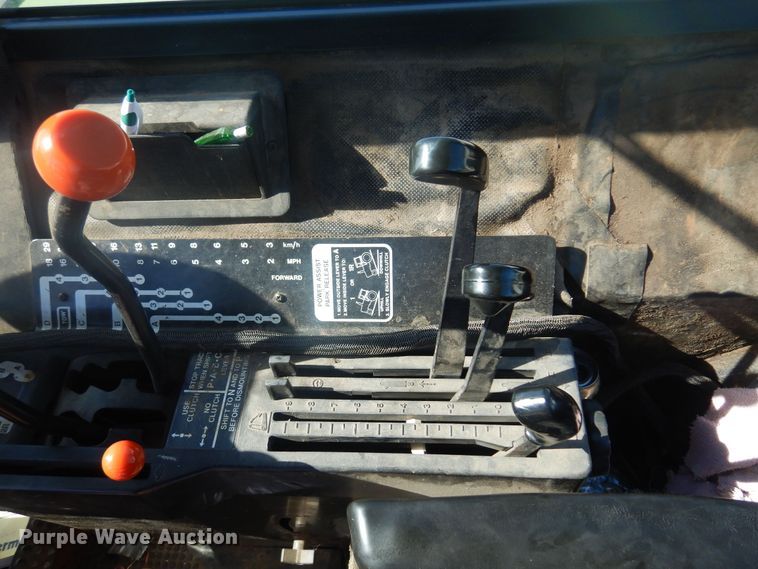 image for item EB9775 1978 John Deere 4240  tractor