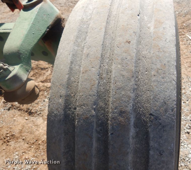 image for item EB9775 1978 John Deere 4240  tractor