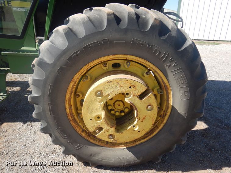 image for item EB9775 1978 John Deere 4240  tractor