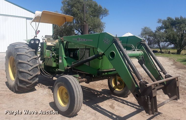 image for item EB9776 1969 John Deere 4020  tractor