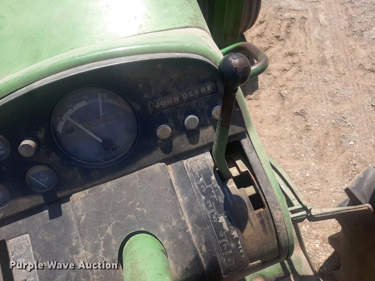 image for item EB9776 1969 John Deere 4020  tractor