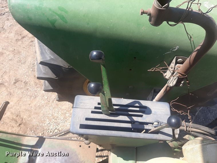 image for item EB9776 1969 John Deere 4020  tractor