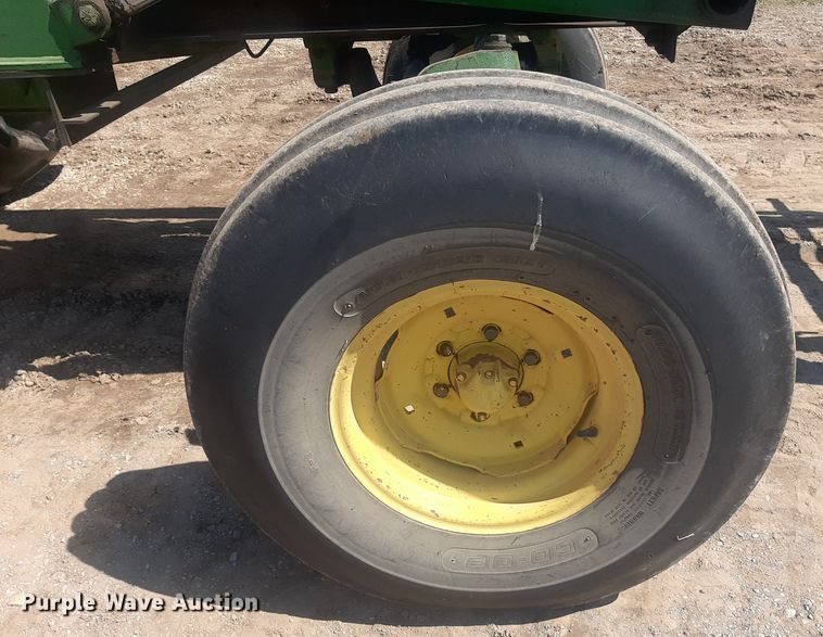 image for item EB9776 1969 John Deere 4020  tractor