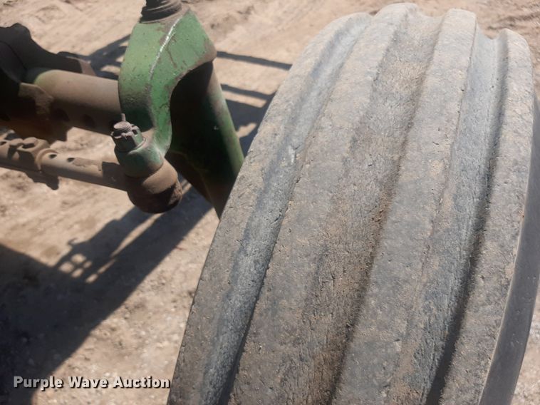 image for item EB9776 1969 John Deere 4020  tractor