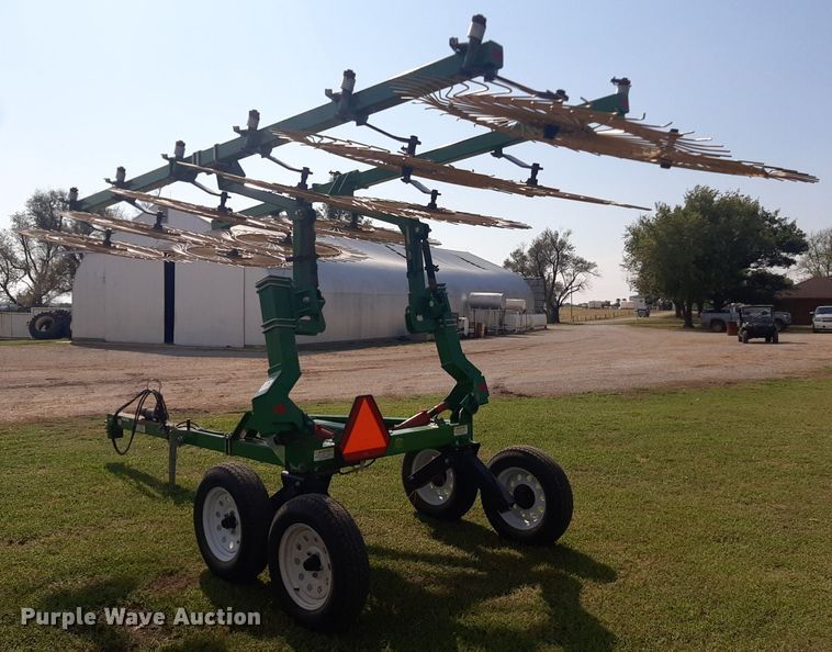 image for item EB9777 Ogden Hybrid Hay Runner  hay rake