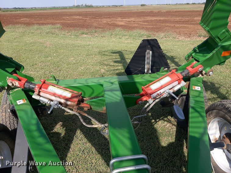 image for item EB9777 Ogden Hybrid Hay Runner  hay rake