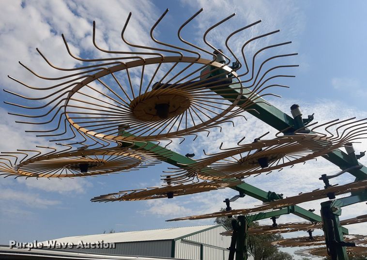 image for item EB9777 Ogden Hybrid Hay Runner  hay rake