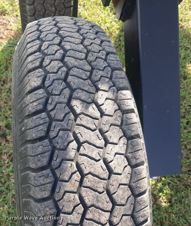 image for item EB9777 Ogden Hybrid Hay Runner  hay rake