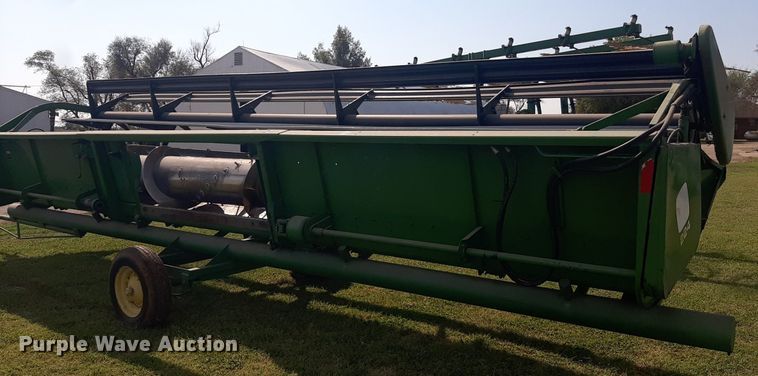 image for item EB9779 John Deere 224  rigid head