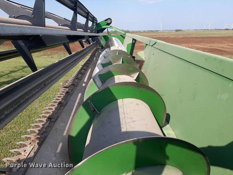 image for item EB9779 John Deere 224  rigid head