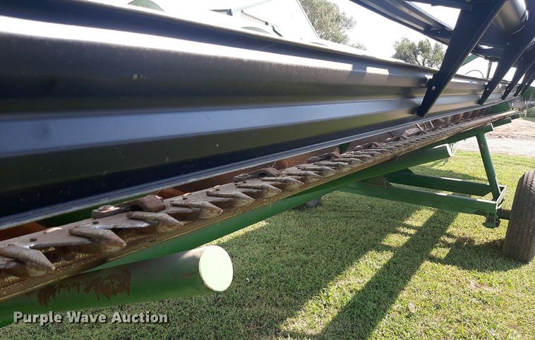 image for item EB9779 John Deere 224  rigid head