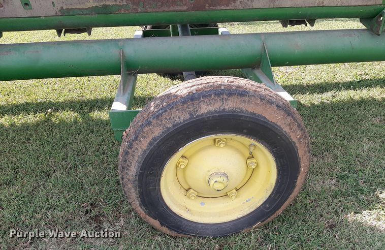 image for item EB9779 John Deere 224  rigid head