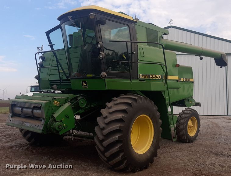 image for item EB9780 1984 John Deere 8820 Turbo  combine