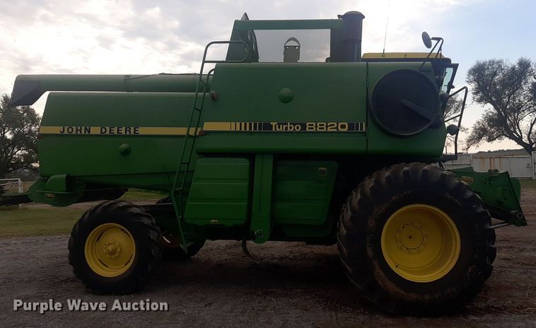 image for item EB9780 1984 John Deere 8820 Turbo  combine