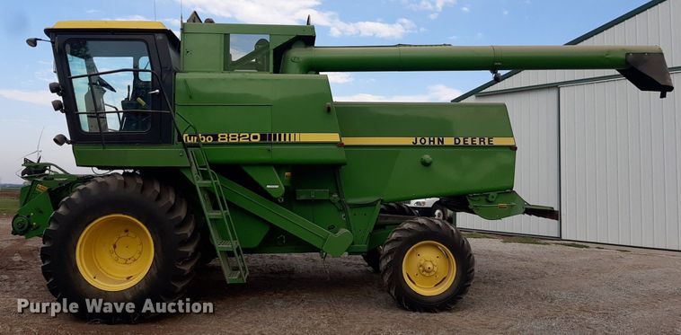 image for item EB9780 1984 John Deere 8820 Turbo  combine