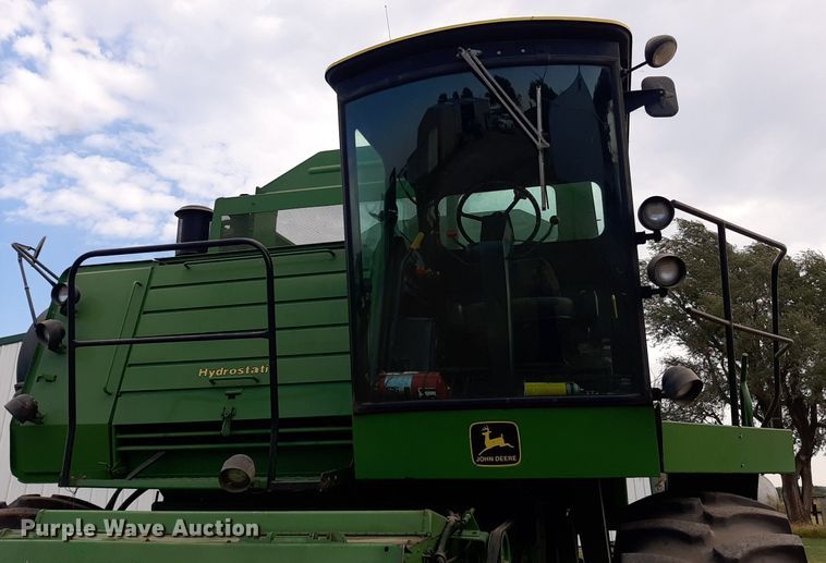 image for item EB9780 1984 John Deere 8820 Turbo  combine