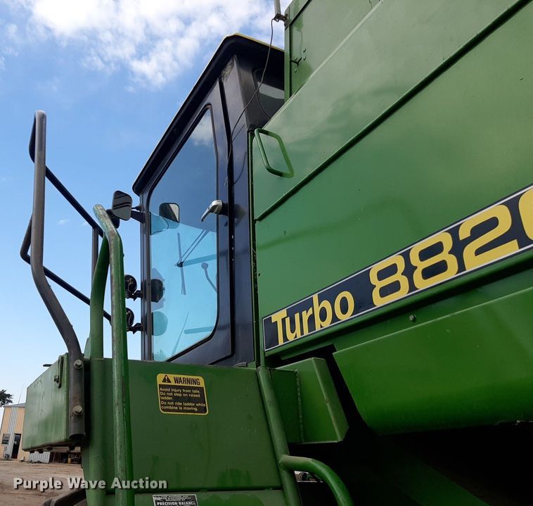 image for item EB9780 1984 John Deere 8820 Turbo  combine
