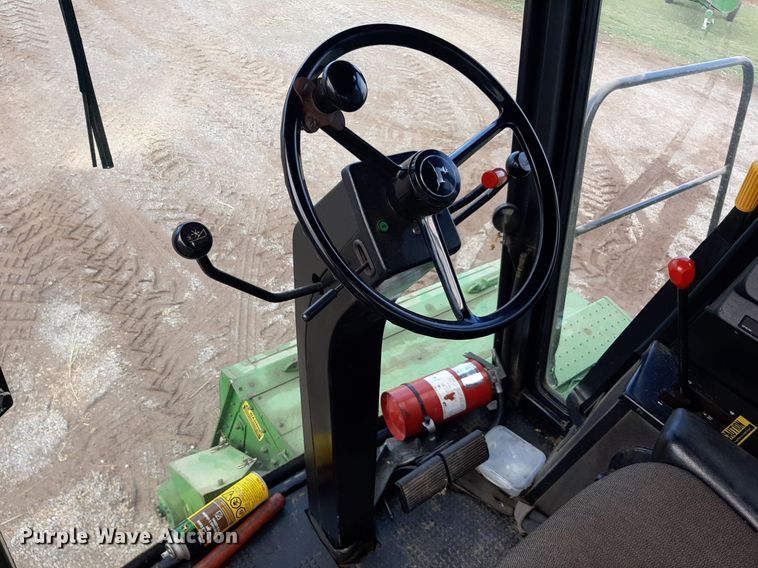 image for item EB9780 1984 John Deere 8820 Turbo  combine