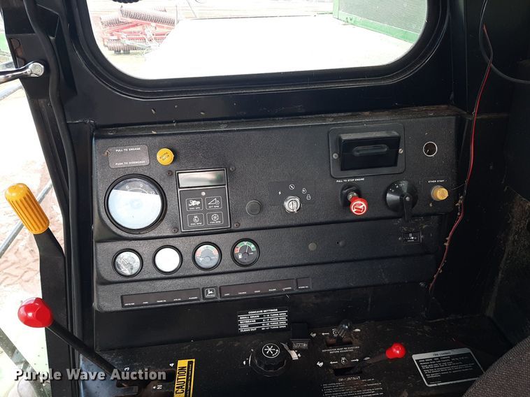 image for item EB9780 1984 John Deere 8820 Turbo  combine