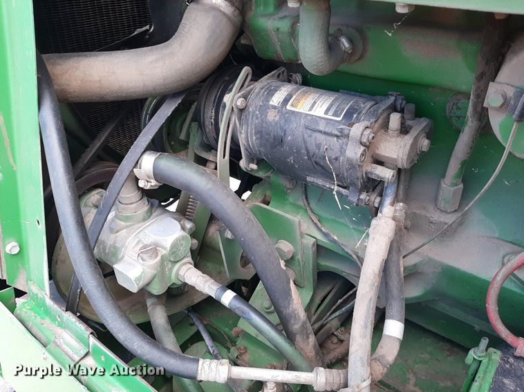 image for item EB9780 1984 John Deere 8820 Turbo  combine