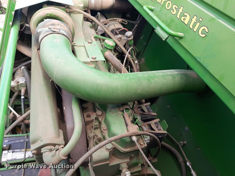 image for item EB9780 1984 John Deere 8820 Turbo  combine