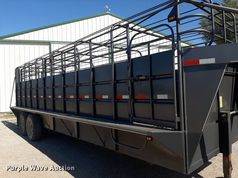 image for item EB9782 2005 Travalong  livestock trailer