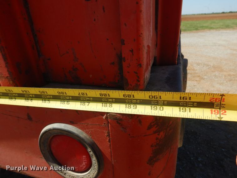 image for item EB9783 1974 International 1700  grain truck