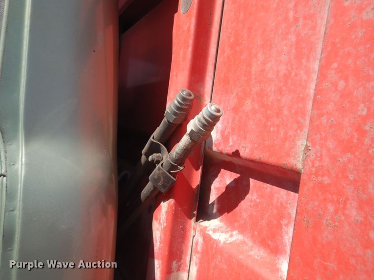 image for item EB9783 1974 International 1700  grain truck