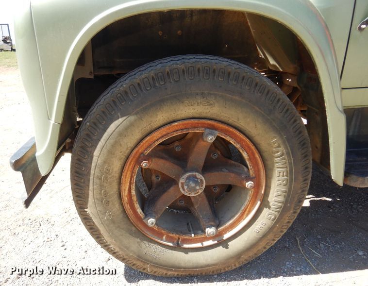 image for item EB9783 1974 International 1700  grain truck