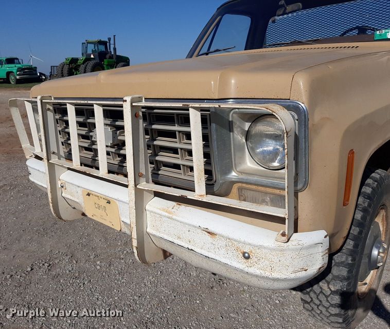 image for item EB9784 1976 Chevrolet Custom Deluxe 20  pickup truck