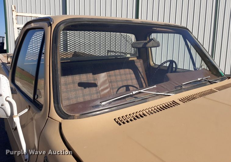 image for item EB9784 1976 Chevrolet Custom Deluxe 20  pickup truck