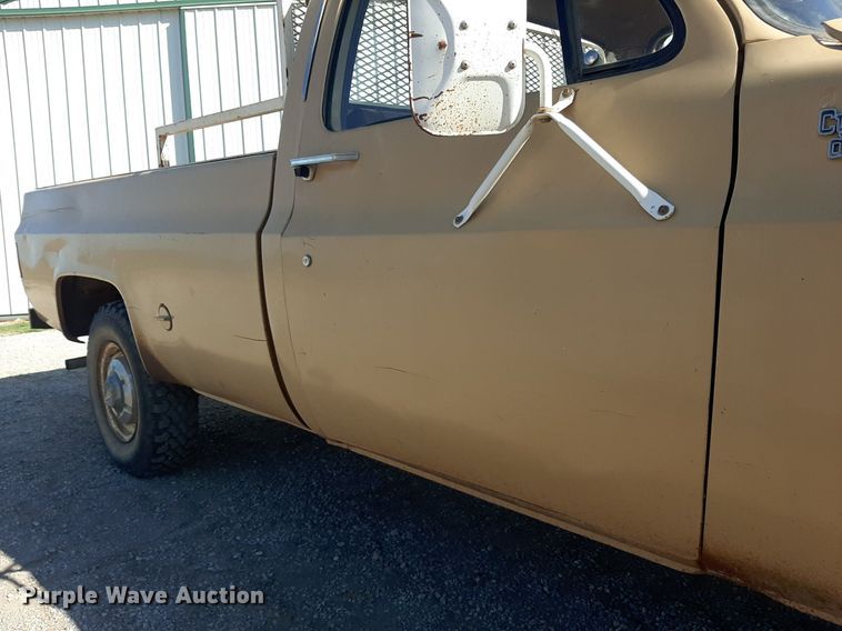 image for item EB9784 1976 Chevrolet Custom Deluxe 20  pickup truck