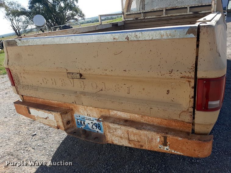 image for item EB9784 1976 Chevrolet Custom Deluxe 20  pickup truck