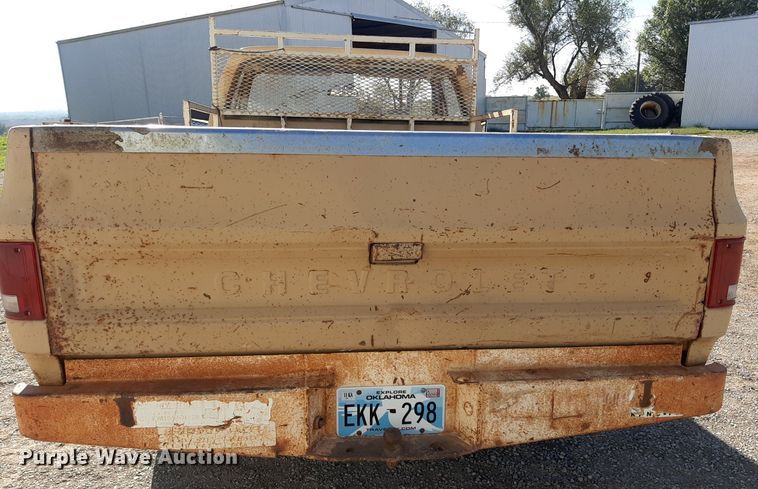 image for item EB9784 1976 Chevrolet Custom Deluxe 20  pickup truck