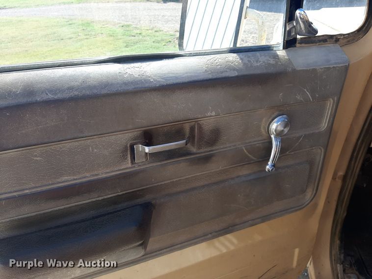 image for item EB9784 1976 Chevrolet Custom Deluxe 20  pickup truck