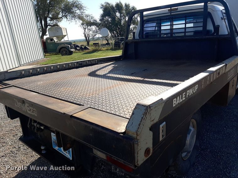 image for item EB9785 1991 Dodge Ram 250  bale bed pickup truck