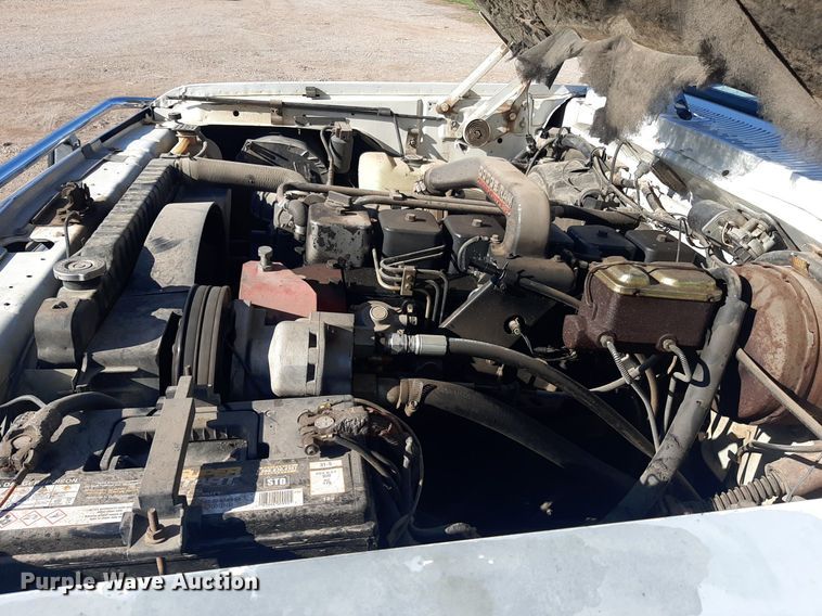 image for item EB9785 1991 Dodge Ram 250  bale bed pickup truck