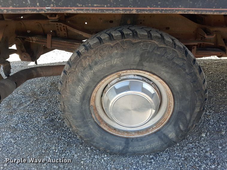 image for item EB9785 1991 Dodge Ram 250  bale bed pickup truck