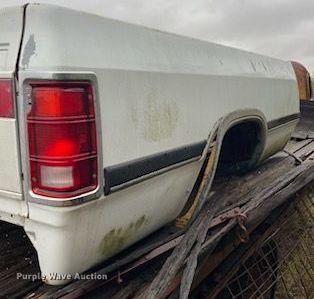 image for item EB9785 1991 Dodge Ram 250  bale bed pickup truck
