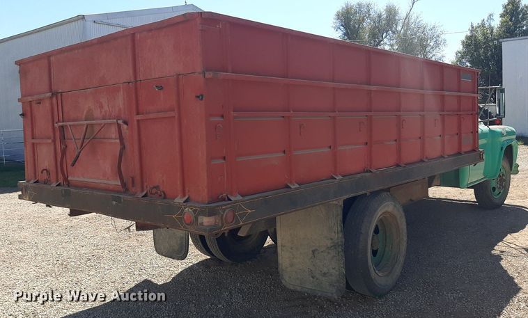 image for item EB9786 1959 GMC 370  grain truck